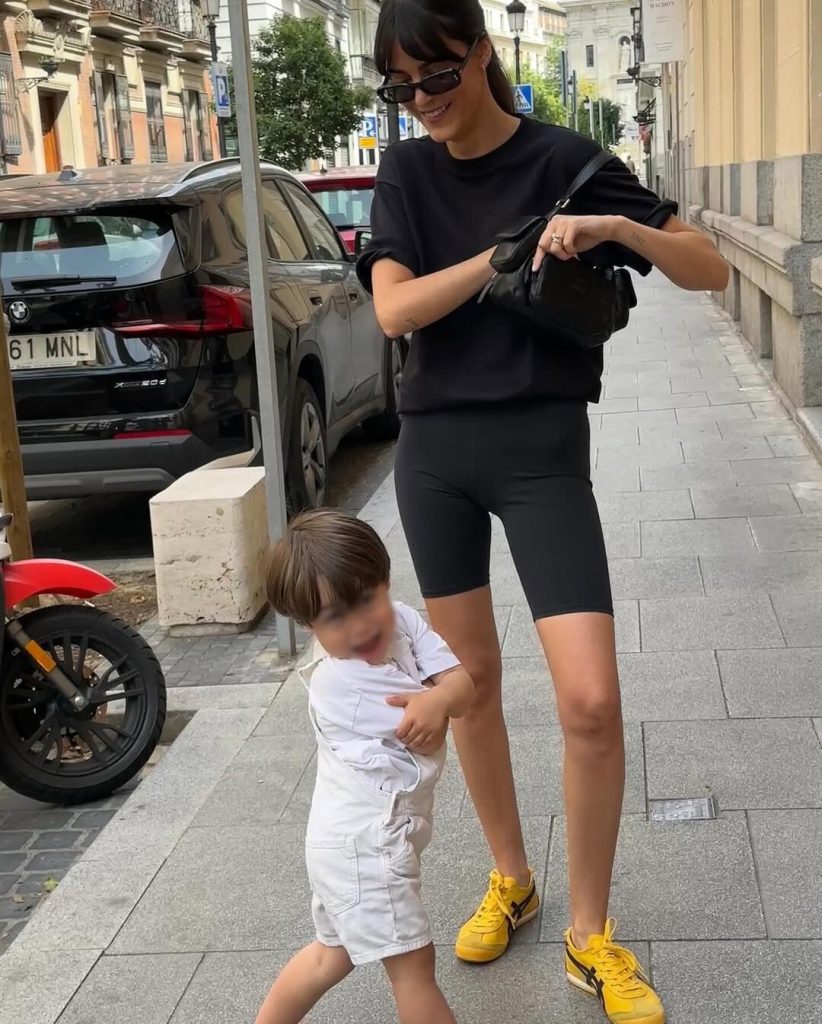 STAY AT HOME MOM OUTFITS