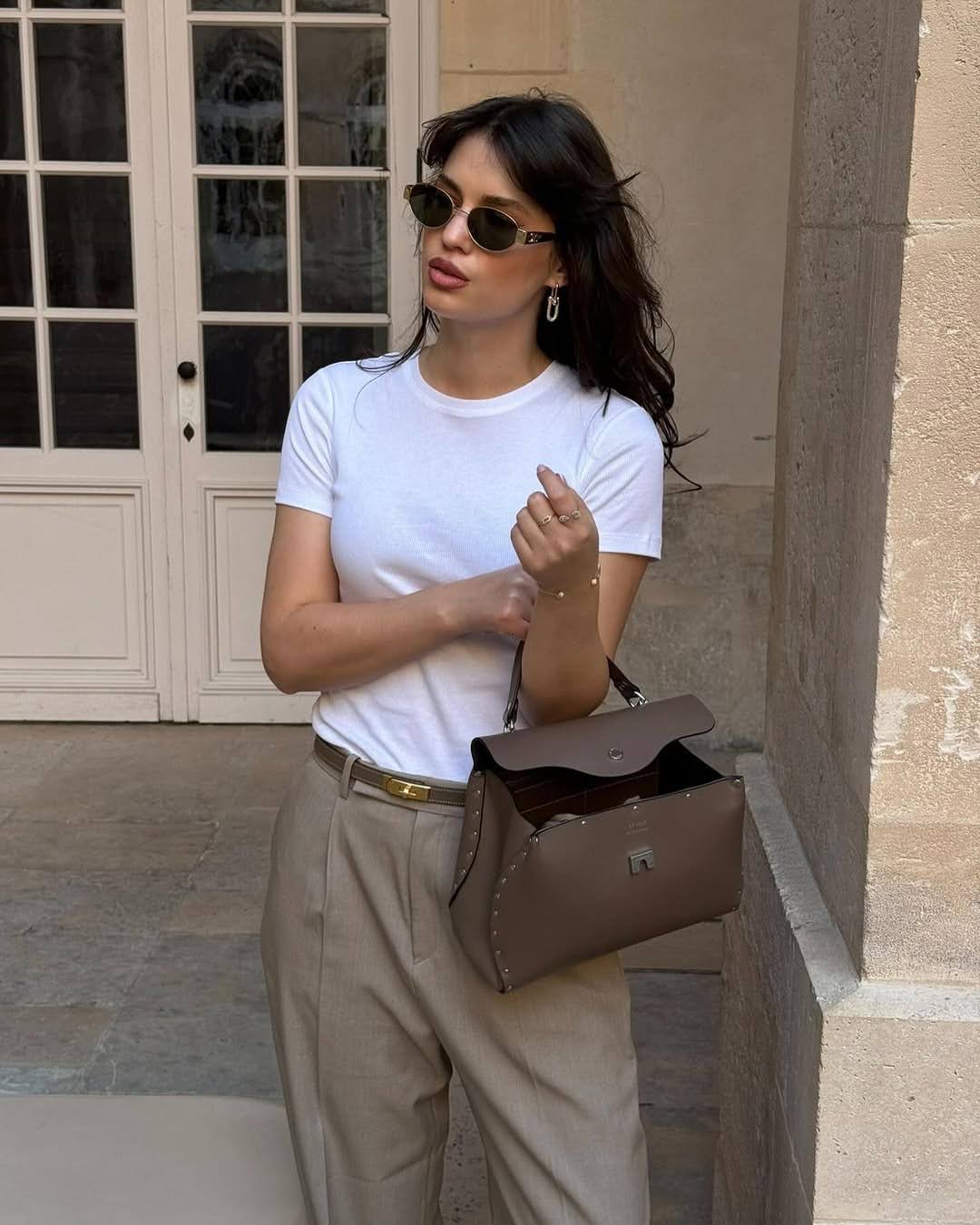 Working Looks 21 Stylish Work Outfits That are Chic and Comfy!