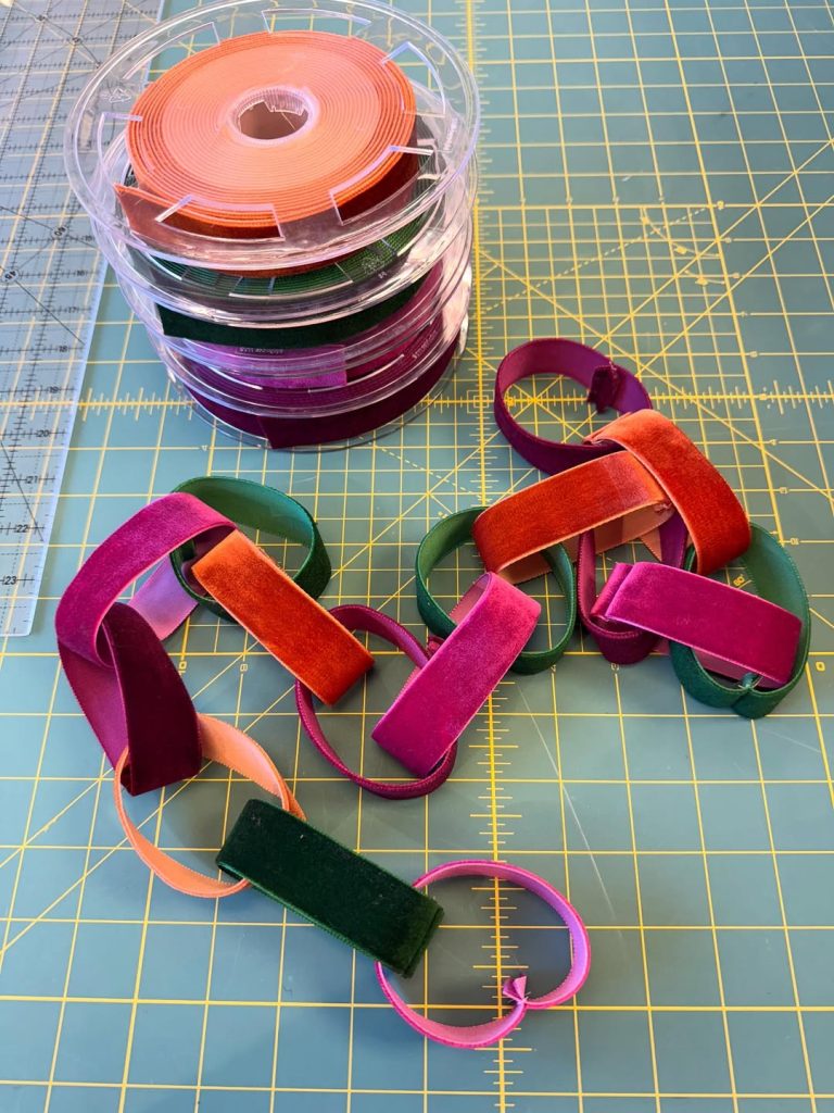 CHIRSTMAS CRAFTS TO MAKE AND SELL