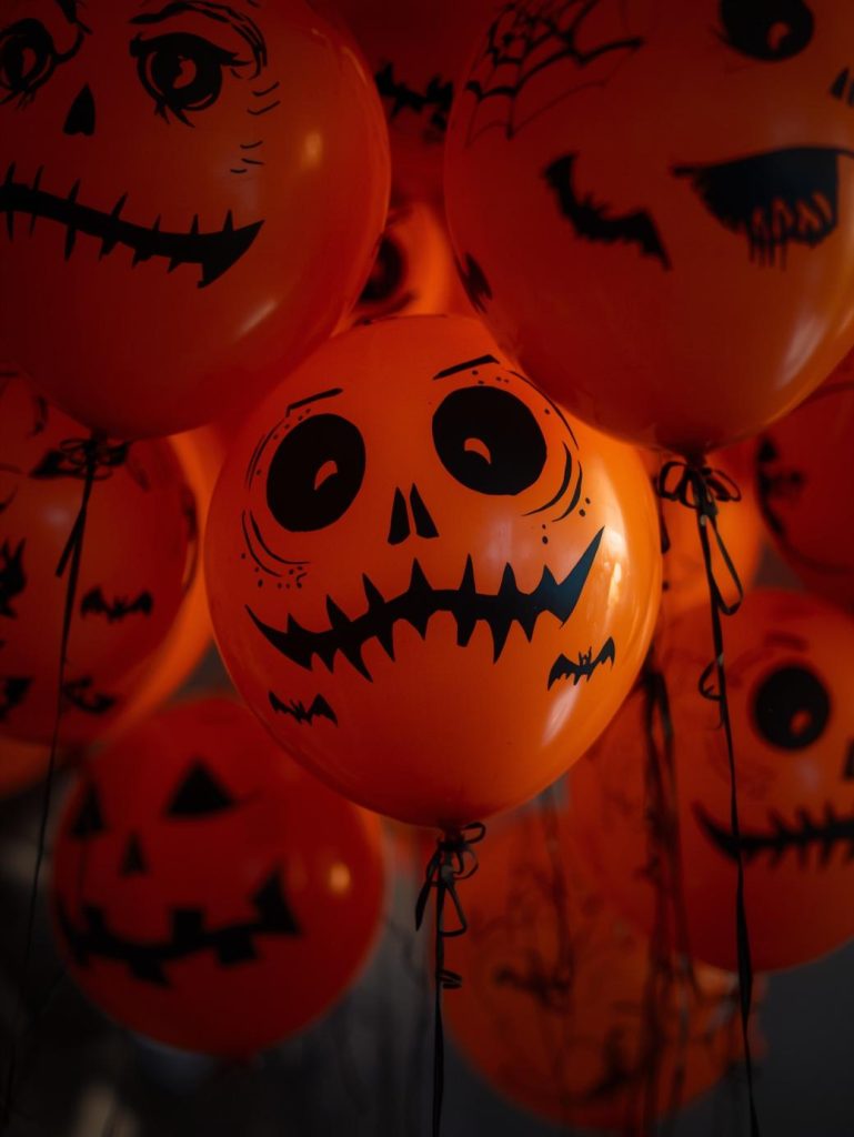 DIY HALLOWEEN DECORATIONS